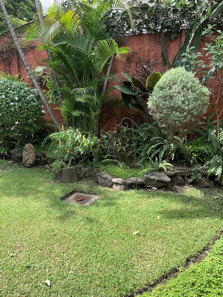 Hotel La Posada Del Angel San Salvador Ngoại thất bức ảnh